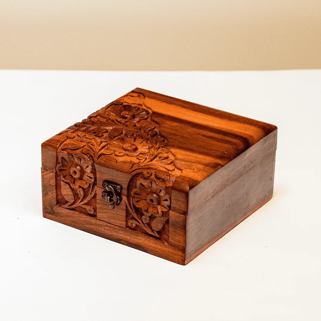 Jewellery Box - Medium Half Carving